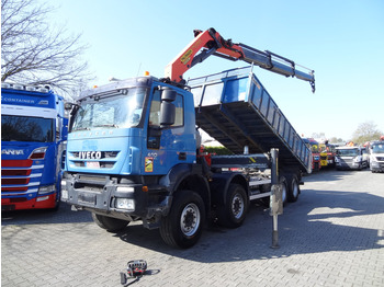 Kamion vetëshkarkues IVECO Trakker