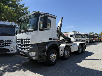 Kamion vetëngarkues MERCEDES-BENZ Arocs 3245