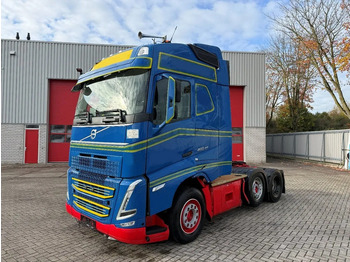 Gjysmë-kamion VOLVO FH