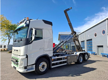 Kamion vetëngarkues VOLVO FH