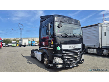 Gjysmë-kamion DAF XF 460