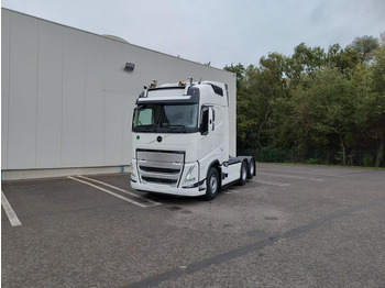 Gjysmë-kamion VOLVO FH 500
