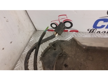 Kabina dhe interier për Traktor Ford 40 Series Panel, Ignition And Wiper F1nn14a099bc; F0nn11n501aa; 81864282: foto 5 Kabina dhe interier për Traktor Ford 40 Series Panel, Ignition And Wiper F1nn14a099bc; F0nn11n501aa; 81864282: foto 5