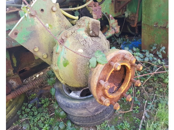 Aksi i përparmë JOHN DEERE