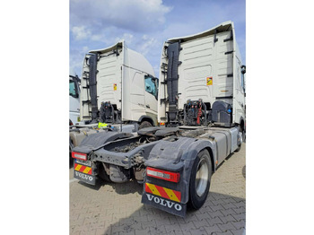 Gjysmë-kamion VOLVO FH 460