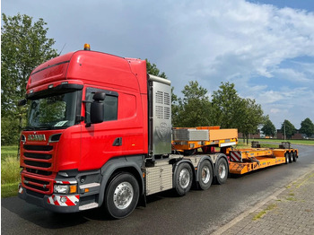 Gjysmë rimorkio me plan ngarkimi të ulët GOLDHOFER STZ