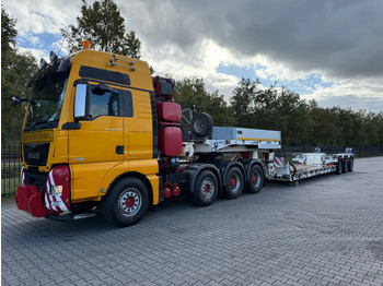 Gjysmë rimorkio me plan ngarkimi të ulët GOLDHOFER STZ