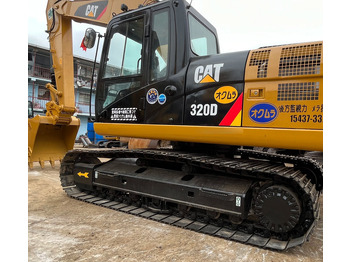 Ekskavator me zinxhirë CATERPILLAR 320CL
