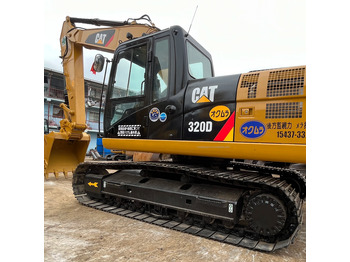 Ekskavator me zinxhirë CATERPILLAR 320CL