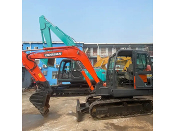 Ekskavator me zinxhirë High Quality Secondhand Small Excavator Doosan Dx60 Dx75 Korea Origin Mini Excavator Machine Good Price For Guyana: foto 2