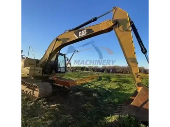 Ekskavator CATERPILLAR 320D2