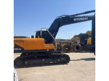 Ekskavator HYUNDAI