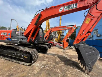 Lizingu i  Used Hitachi ZX200 crawler Excavator, Japan Made used Hitachi ZX200  large Excavator on sale Used Hitachi ZX200 crawler Excavator, Japan Made used Hitachi ZX200  large Excavator on sale: foto 5