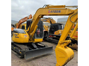 Ekskavator me zinxhirë KOMATSU PC220-8