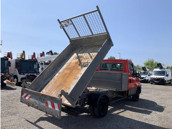 Kamion vetëshkarkues IVECO Daily 35c13