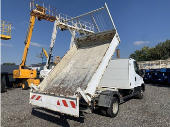Kamion vetëshkarkues IVECO Daily 35c13