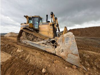 Buldozer CATERPILLAR D8R