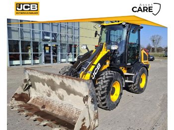 Ekskavator me goma JCB 409