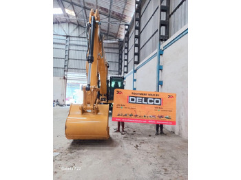 Ekskavator me zinxhirë CATERPILLAR 320D3