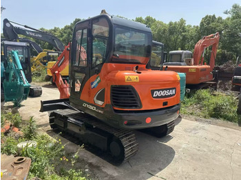 Miniekskavator DOOSAN DX60