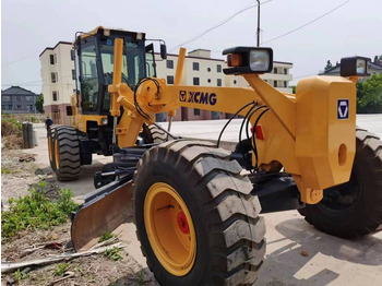 Makinë niveluese XCMG GR180