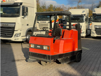 Makinë fshirëse për rrugët HAKO