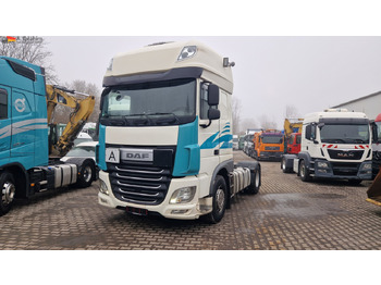 Gjysmë-kamion DAF XF 460