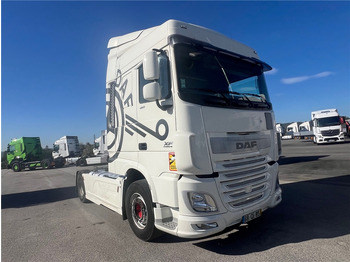 Gjysmë-kamion DAF XF 105 460