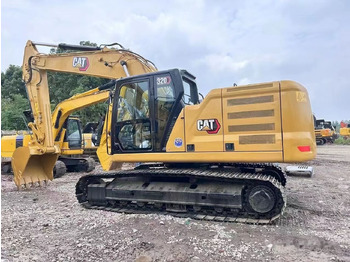 Ekskavator me zinxhirë CATERPILLAR 320