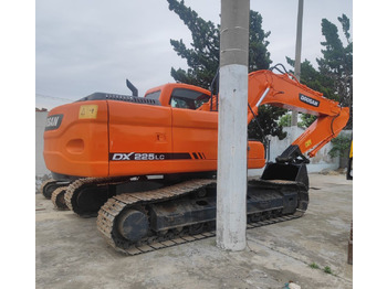 Ekskavator me zinxhirë DOOSAN DX225LC-7