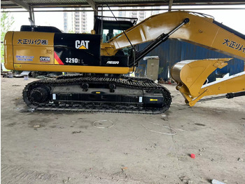 Ekskavator me zinxhirë CATERPILLAR 329D