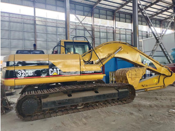 Ekskavator me zinxhirë CATERPILLAR 320BL