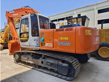 Ekskavator me zinxhirë HITACHI EX200
