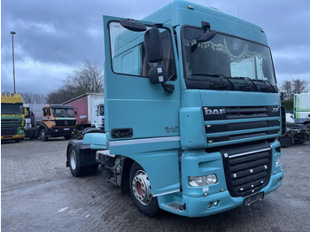 Gjysmë-kamion DAF XF 105 460