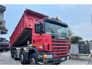 Kamion vetëshkarkues SCANIA R124