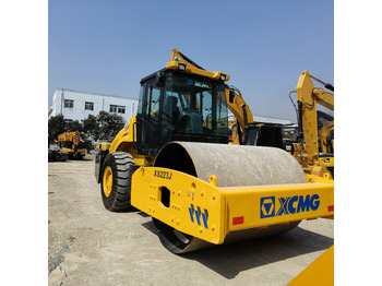 Ngjeshës XCMG XS223J USED ROAD ROLLER: foto 2