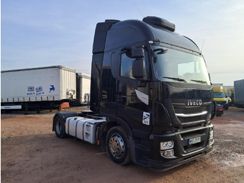Gjysmë-kamion IVECO