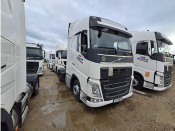 Gjysmë-kamion VOLVO FH 460