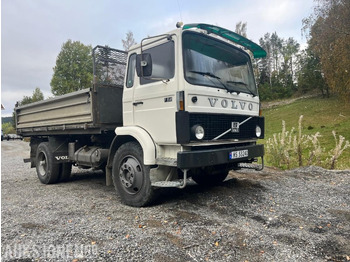 Kamion vetëshkarkues VOLVO