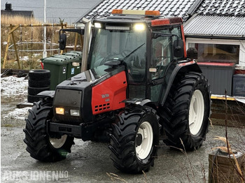 Traktor VALTRA 6400