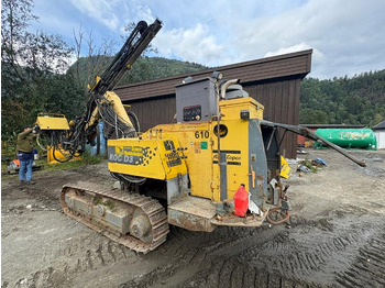 Sondë shpimi 2005 Atlas Copco ROC D3-03 borerigg - 6 947 timer - rep objekt / delerigg: foto 4 Sondë shpimi 2005 Atlas Copco ROC D3-03 borerigg - 6 947 timer - rep objekt / delerigg: foto 4