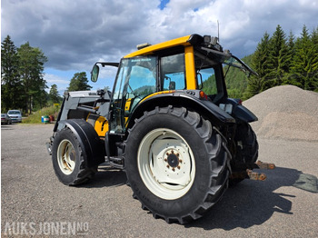 Traktor 2008 Valtra N111 Traktor - 6140 Arbeidstimer - Valtra 45 Frontlaster: foto 4