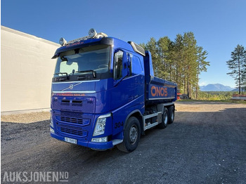 Kamion vetëshkarkues VOLVO FH 540