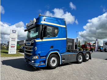 Gjysmë-kamion SCANIA R 500