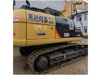 Ekskavator me zinxhirë CATERPILLAR 325D