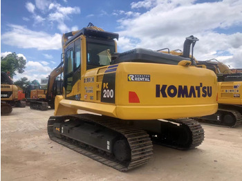 Ekskavator me zinxhirë KOMATSU PC200-8