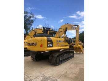 Ekskavator me zinxhirë KOMATSU PC200-8