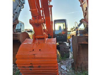 Ekskavator HITACHI ZX210