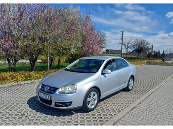 Veturë VOLKSWAGEN