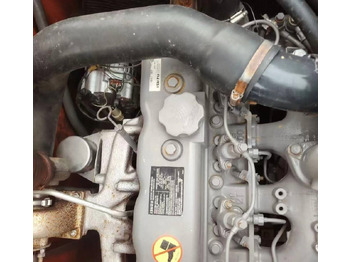 Ekskavator me zinxhirë Hitachi 135US: foto 2 Ekskavator me zinxhirë Hitachi 135US: foto 2